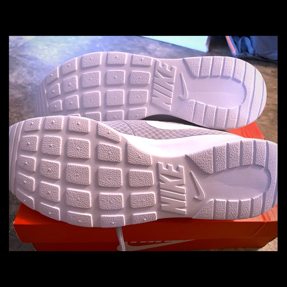 Nike Tanjun Sneakers